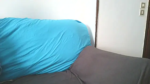 CindiBibi online show from October 25, 2025, 8:33 am