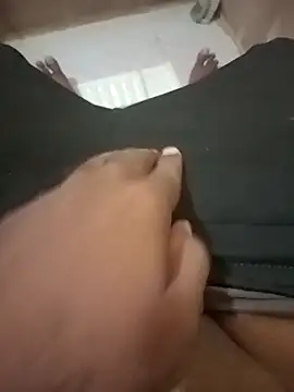 Snapshot of HeatableRevan chatting on March 10, 2026, 6:02 pm HeatableRevan online show from March 10, 2026, 6:02 pm