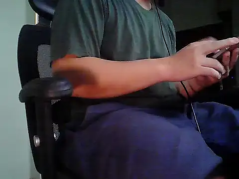 ChubOnTheInternet online show from April 11, 2026, 3:27 pm