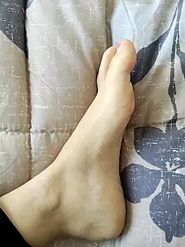 sexydeaChanel online show from February 21, 2026, 2:40 pm