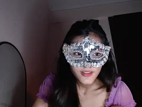 Hottie hania online show from January 8, 2026, 6:32 pm