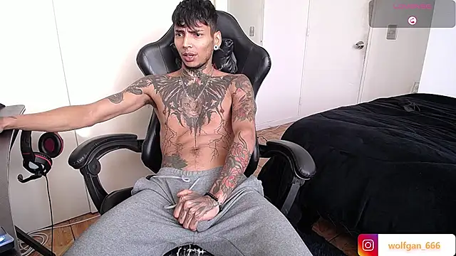 Snapshot of nathan_aress6666 chatting on June 25, 2026, 7:51 pm nathan aress6666 online show from June 25, 2026, 7:51 pm