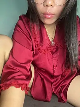 Winny-sexy online show from April 13, 2026, 12:38 am