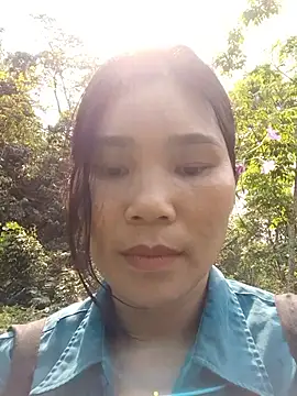 Snapshot of Bear_bear0 chatting on April 11, 2026, 7:45 am Bear bear0 online show from April 11, 2026, 7:45 am