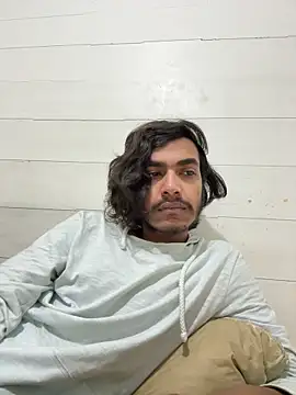 cheems232 online show from December 3, 2025, 5:22 pm