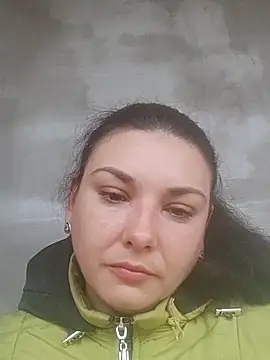 Snapshot of JuliaSky300 chatting on November 7, 2025, 5:29 am JuliaSky300 online show from November 7, 2025, 5:29 am