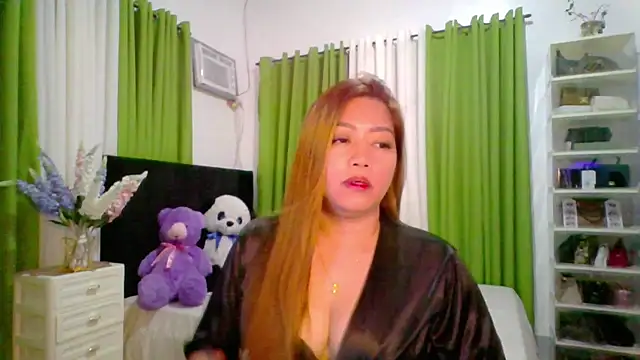 Snapshot of SweetBabe_Sky chatting on October 30, 2025, 12:28 pm SweetBabe Sky online show from October 30, 2025, 12:28 pm