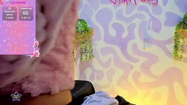 Snapshot of mia_scarlett7 chatting on June 26, 2026, 12:31 pm mia scarlett7 online show from June 26, 2026, 12:31 pm
