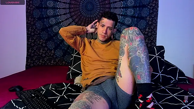 cleoo jhonny online show from February 13, 2026, 12:28 am