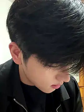 xiaofan777 online show from November 6, 2025, 2:07 pm