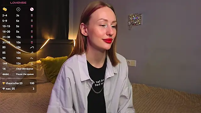 Snapshot of ZolaDickmann chatting on October 30, 2025, 8:05 am ZolaDickmann online show from October 30, 2025, 8:05 am