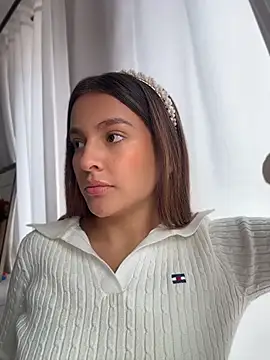 Talia Bonet online show from April 13, 2026, 5:40 pm