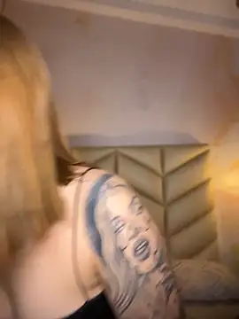 Beella1  online show from April 14, 2026, 11:49 am