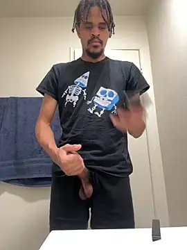 Snapshot of Mrmakeherwet_Tez chatting on November 7, 2025, 11:16 pm Mrmakeherwet Tez online show from November 7, 2025, 11:16 pm