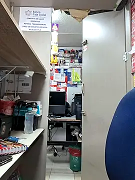 TamySweet69 online show from December 17, 2025, 3:18 pm