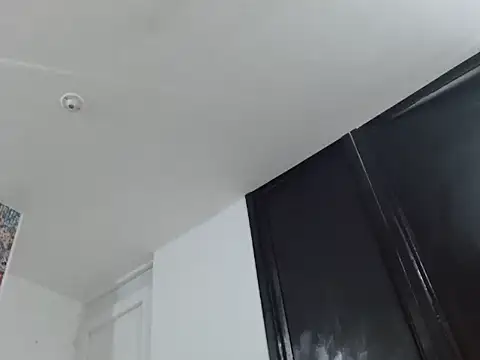 Barbiefox4 online show from November 13, 2025, 6:12 am