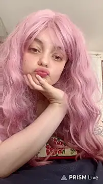 Snapshot of Selena_Roa chatting on July 29, 2026, 7:01 pm Selena Roa online show from July 29, 2026, 7:01 pm