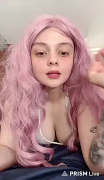 Snapshot of Selena_Roa chatting on August 3, 2026, 6:44 pm Selena Roa online show from August 3, 2026, 6:44 pm