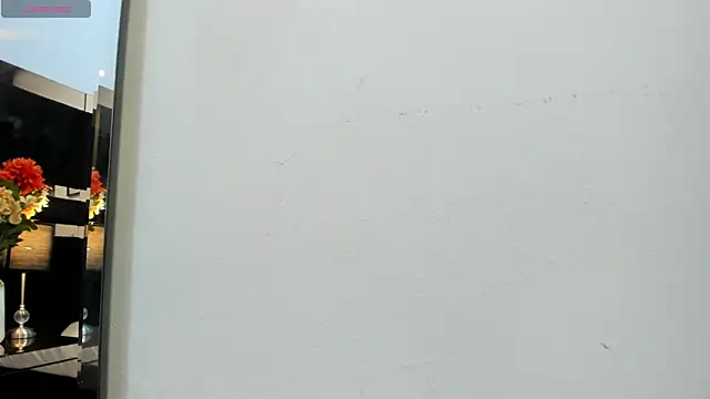 mirandaduboiss online show from May 29, 2026, 4:49 pm