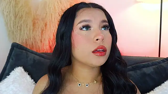 mia roux1 online show from March 21, 2026, 5:16 pm