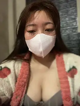 kitty-20x online show from February 18, 2026, 12:28 am