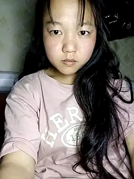 Quynhsumon online show from February 13, 2026, 2:57 pm