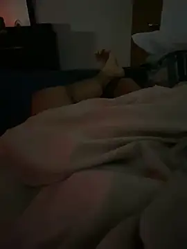 llllllllIIIll online show from February 19, 2026, 4:52 am