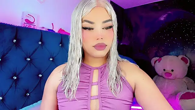 Alannys xHotx online show from March 13, 2026, 12:17 am