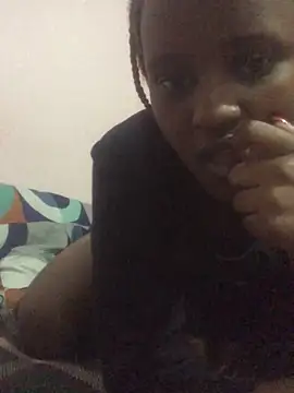 yummy-caramel online show from October 29, 2025, 9:38 pm