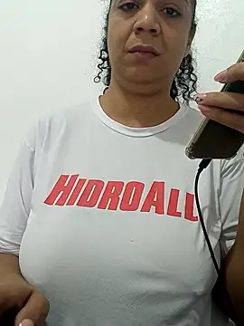 Snapshot of Bruninhadeusa chatting on April 8, 2026, 2:17 pm Bruninhadeusa online show from April 8, 2026, 2:17 pm