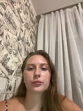 Snapshot of Elina1 chatting on July 30, 2026, 6:51 pm Elina1 online show from July 30, 2026, 6:51 pm