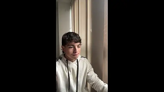 Snapshot of JUSTIN_JHONS chatting on March 18, 2026, 9:51 pm JUSTIN JHONS online show from March 18, 2026, 9:51 pm