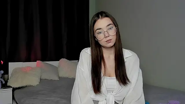 stacymartins online show from October 22, 2025, 3:56 pm