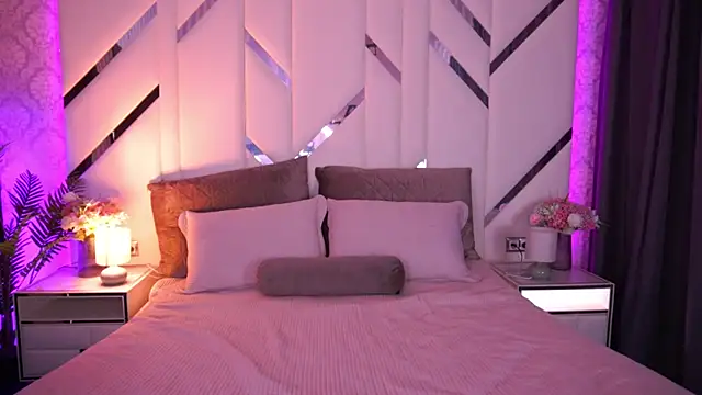 AleksaaJoy online show from June 25, 2026, 9:41 pm