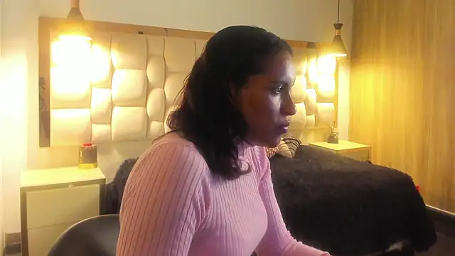 Snapshot of HalimaAhmed chatting on October 29, 2025, 11:39 pm HalimaAhmed online show from October 29, 2025, 11:39 pm