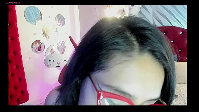 Roxanne Han online show from March 30, 2026, 1:12 pm