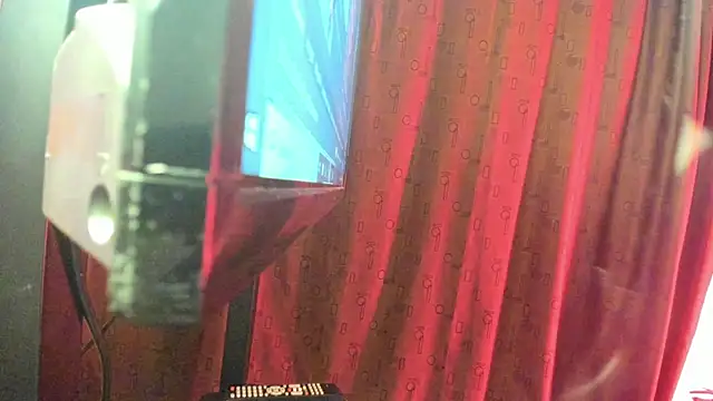 jannakissh online show from October 31, 2025, 7:26 pm