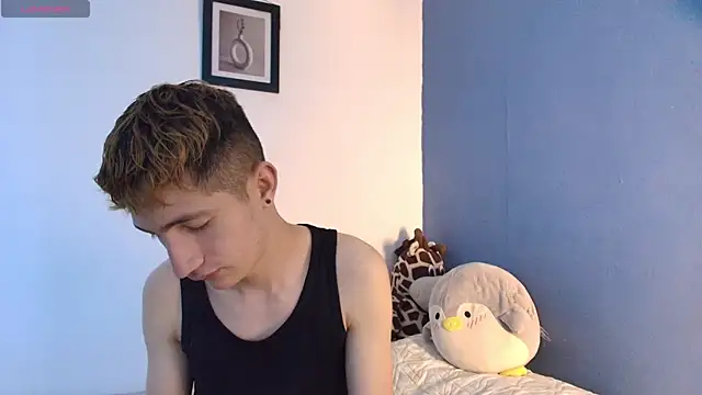 Erick Taylor3 online show from June 18, 2026, 7:51 pm