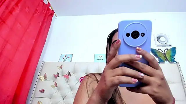 Snapshot of celena_wonder chatting on April 30, 2026, 8:57 pm celena wonder online show from April 30, 2026, 8:57 pm