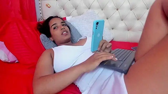 Snapshot of celena_wonder chatting on May 11, 2026, 7:00 pm celena wonder online show from May 11, 2026, 7:00 pm