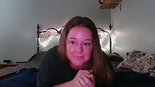 Snapshot of Artgirlie31 chatting on October 25, 2025, 3:58 am Artgirlie31 online show from October 25, 2025, 3:58 am