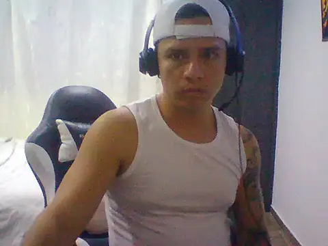 JuanPabloBocanegra online show from October 23, 2025, 5:29 am