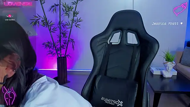 JessicaPratt online show from January 16, 2025, 7:52 pm