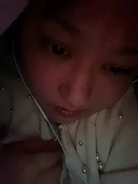 RIHO riho 01 online show from February 9, 2026, 5:06 pm