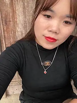 nachi-baby online show from December 5, 2025, 9:29 am