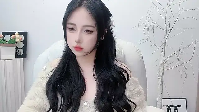 Love-hanzaizai718 online show from November 24, 2025, 2:28 pm