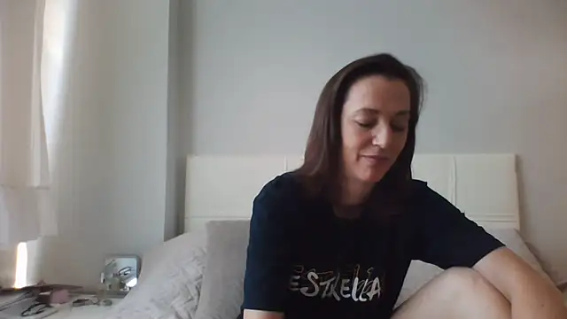 Snapshot of ArianaStarr chatting on June 15, 2026, 6:48 am ArianaStarr online show from June 15, 2026, 6:48 am
