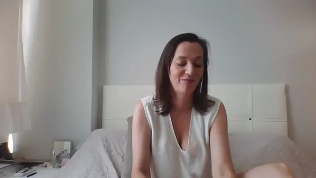 Snapshot of ArianaStarr chatting on June 24, 2026, 6:45 am ArianaStarr online show from June 24, 2026, 6:45 am