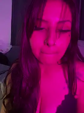 bxbygirl1111 online show from February 8, 2026, 11:57 am