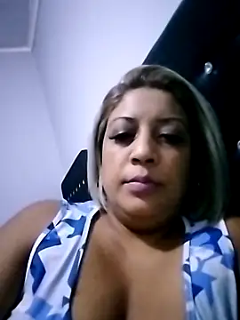 Snapshot of IndianLara chatting on March 21, 2026, 5:27 pm IndianLara online show from March 21, 2026, 5:27 pm